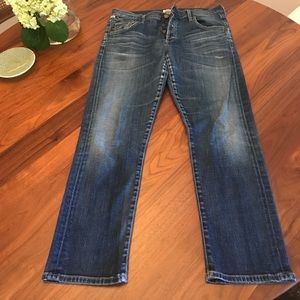 Button fly slim boyfriend jeans